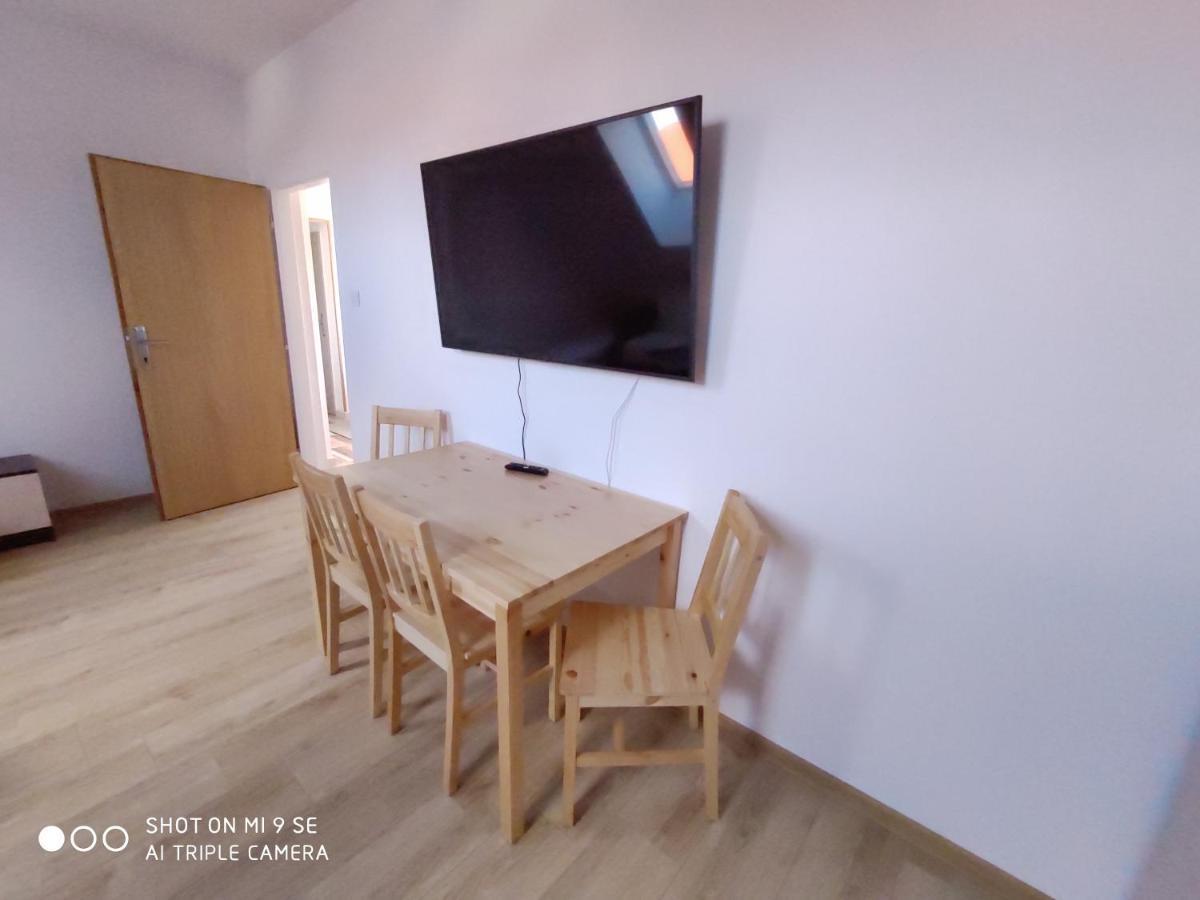 Apartmány Opolany Exteriér fotografie